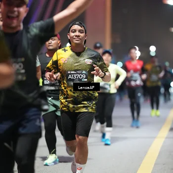 Runner Photo 6182435