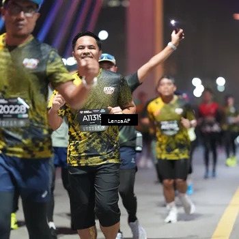 Runner Photo 6182446