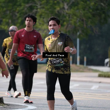 Runner Photo 6182454