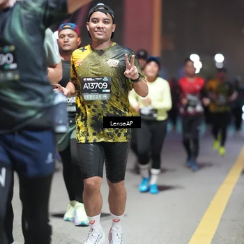 Runner Photo 6182470