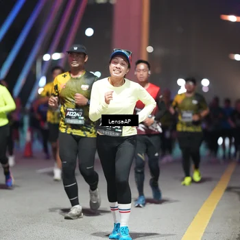 Runner Photo 6182473