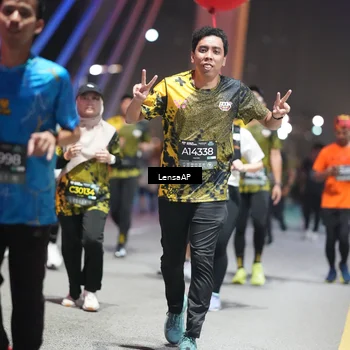 Runner Photo 6182517