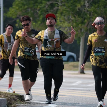 Runner Photo 6182518