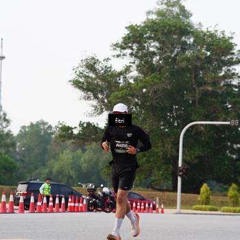 Runner Photo 6182545