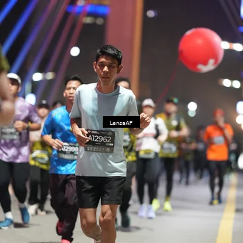 Runner Photo 6182552