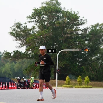 Runner Photo 6182556