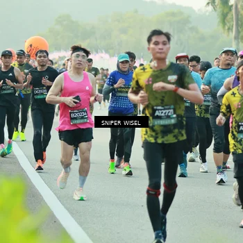 Runner Photo 6182559