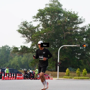 Runner Photo 6182564