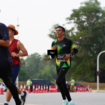 Runner Photo 6182573