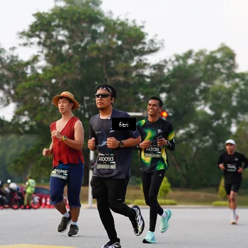 Runner Photo 6182595