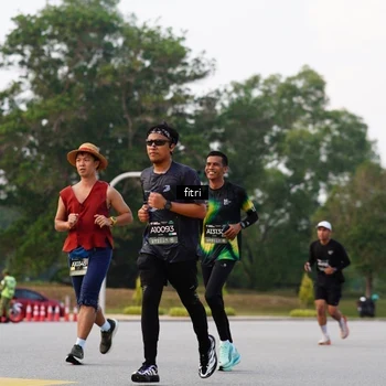 Runner Photo 6182622