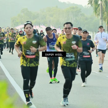 Runner Photo 6182634