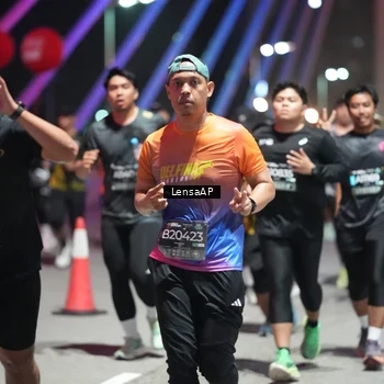 Runner Photo 6182644