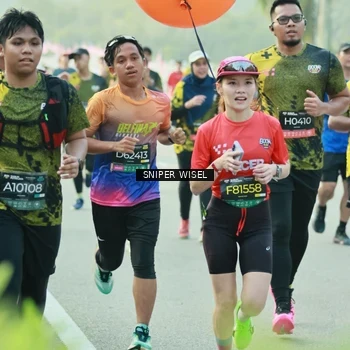 Runner Photo 6182650