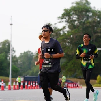 Runner Photo 6182660