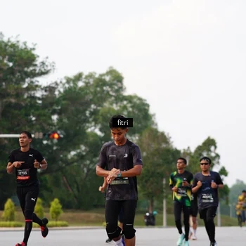 Runner Photo 6182661
