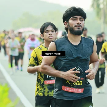Runner Photo 6182689