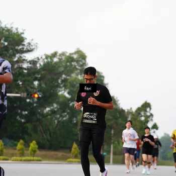 Runner Photo 6182699