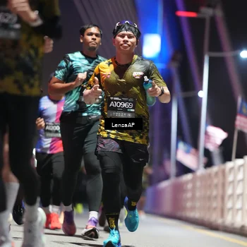 Runner Photo 6182824