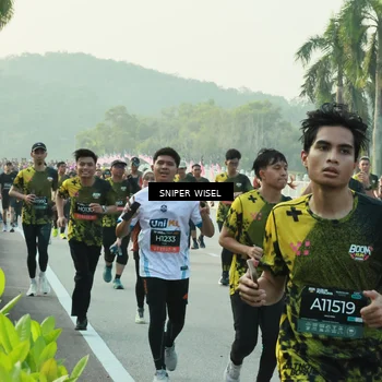 Runner Photo 6182843