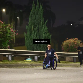 Runner Photo 6182857