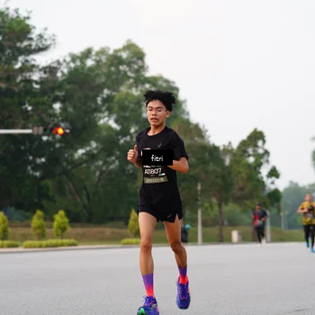 Runner Photo 6182869