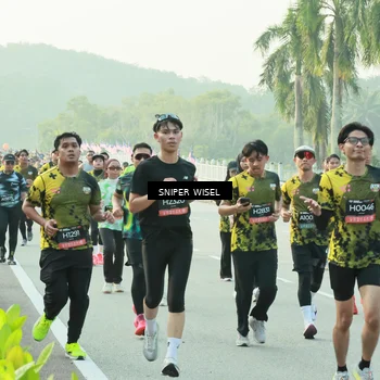 Runner Photo 6182876