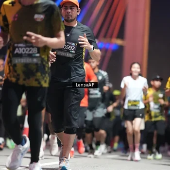 Runner Photo 6182913