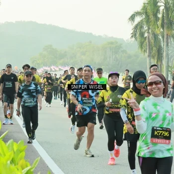 Runner Photo 6182914