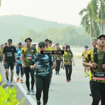 Runner Photo 6182945
