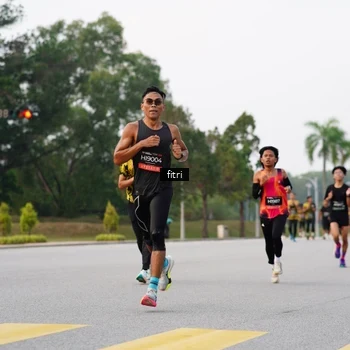 Runner Photo 6182963