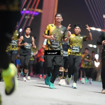 Runner Photo 6183009