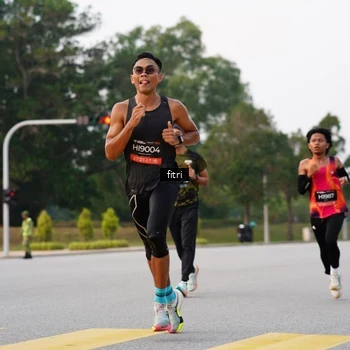 Runner Photo 6183011