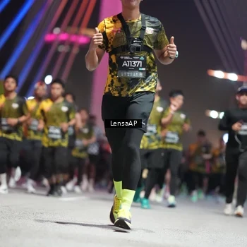 Runner Photo 6183033