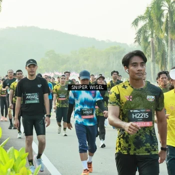 Runner Photo 6183039