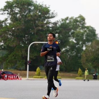 Runner Photo 6183041