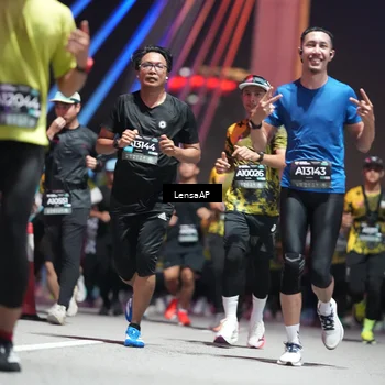 Runner Photo 6183068