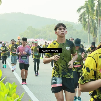 Runner Photo 6183075
