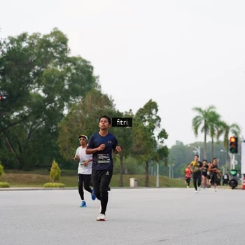 Runner Photo 6183082
