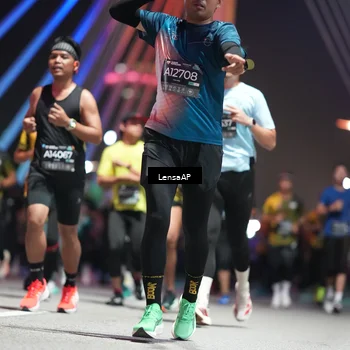 Runner Photo 6183100