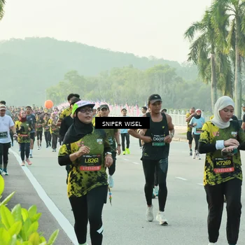 Runner Photo 6183119