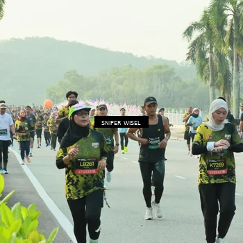 Runner Photo 6183121