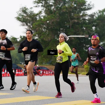 Runner Photo 6183151