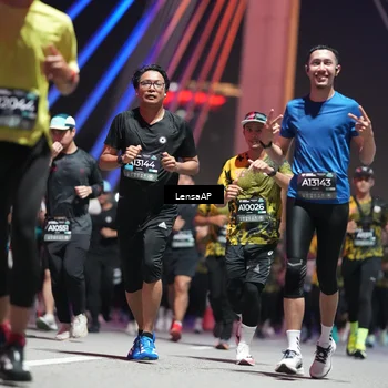 Runner Photo 6183153