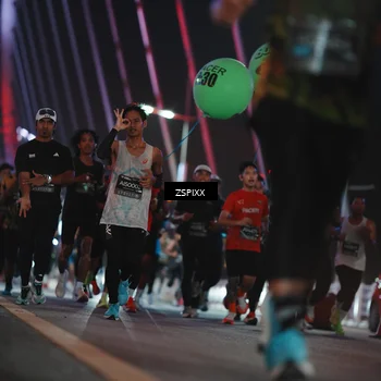 Runner Photo 6183195