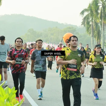 Runner Photo 6183240