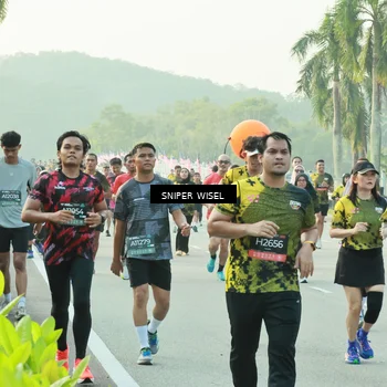 Runner Photo 6183245