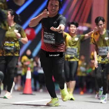 Runner Photo 6183250