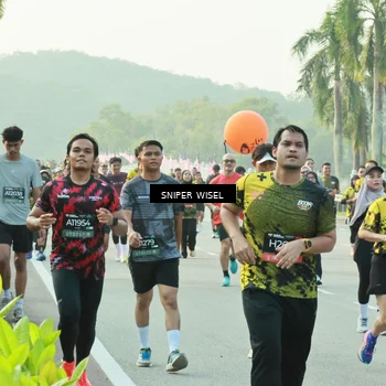 Runner Photo 6183254