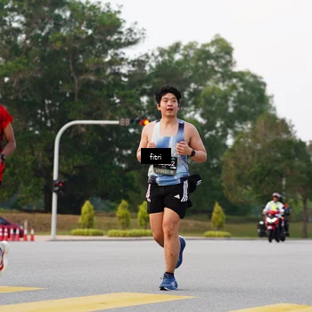 Runner Photo 6183305